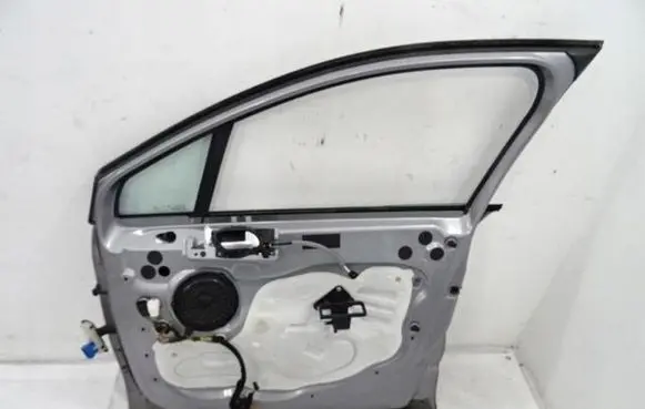Citroen C4 II Front door 