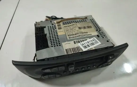 Renault Scenic I Radio/CD/DVD/GPS head unit 4006407