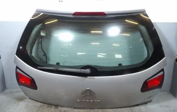 Tailgate/trunk/boot lid