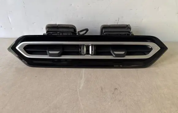 BMW i4 Dash center air vent grill 5a04ce3