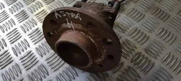 Opel Meriva B Rear wheel hub