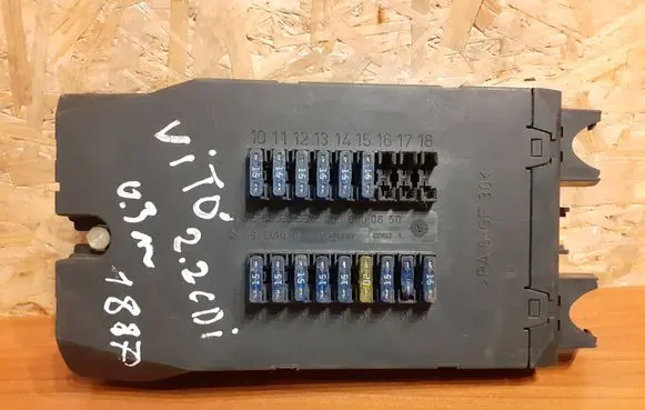 Mercedes-Benz Vito Viano W638 Fuse box set 1887 0005400650