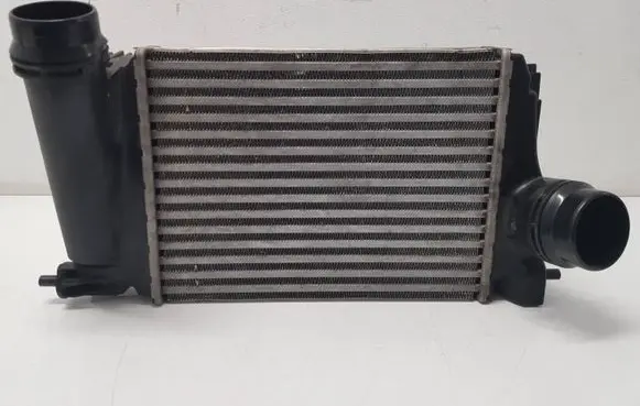 Nissan Qashqai Intercooler radiator 144614EJ0A T960046