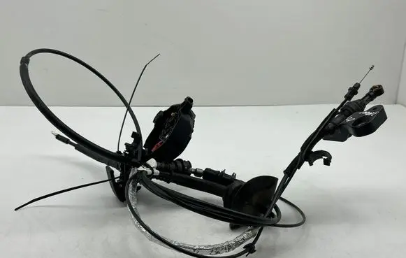 Jeep Grand Cherokee WL Engine bonnet/hood lock release cable