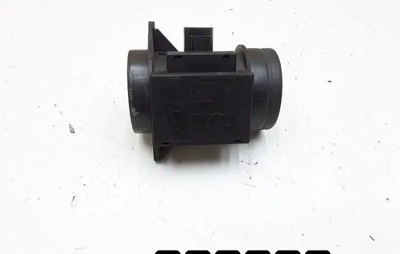 Volkswagen Golf IV Mass air flow meter 71822101
