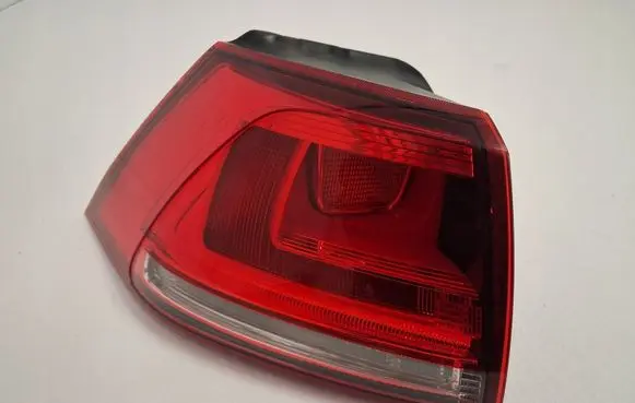 Volkswagen Golf VII Rear/tail lights 5G0945095M