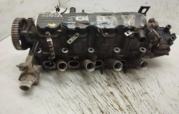Opel Frontera A Engine head 90400095