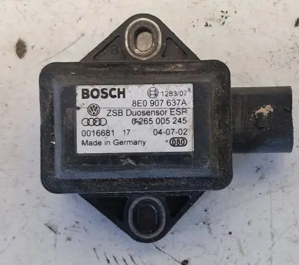 Volkswagen PASSAT B5.5 ESP acceleration yaw rate sensor 8E0907637A 0016681 0265005245
