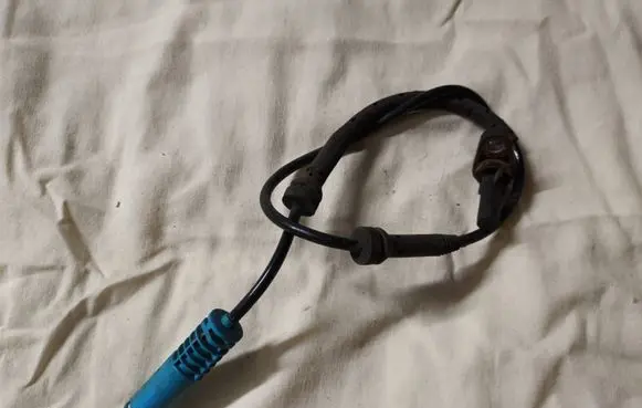 BMW 3 E90 E91 ABS brake wheel speed sensor 6908705