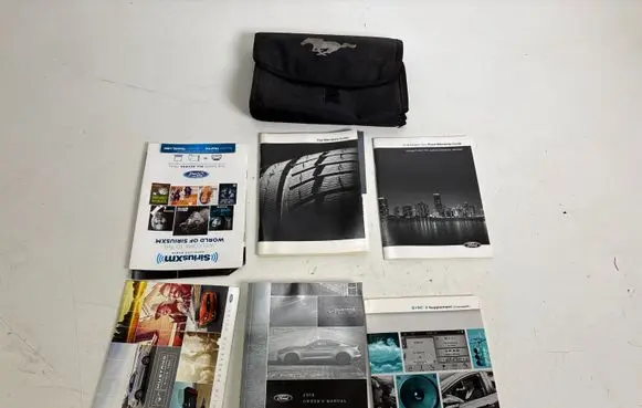 Ford Mustang VI Owners service history hand book GJ5J19A285DA
