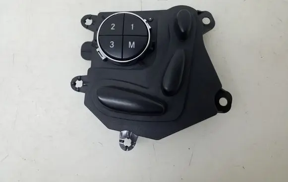 Mercedes-Benz CLS C219 Seat control switch A2118215279