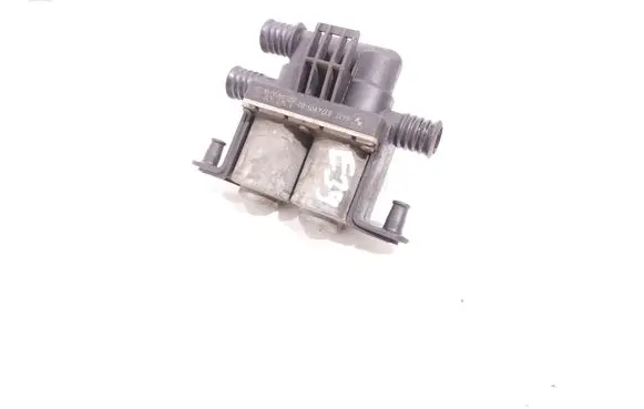 BMW 5 E39 Coolant heater control valve 6412837499502 1147412137