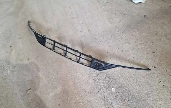 Volvo V60 Front bumper lower grill 31455656