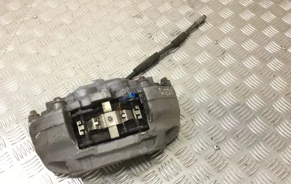 Mercedes-Benz C W205 Front brake caliper 01178 15K31