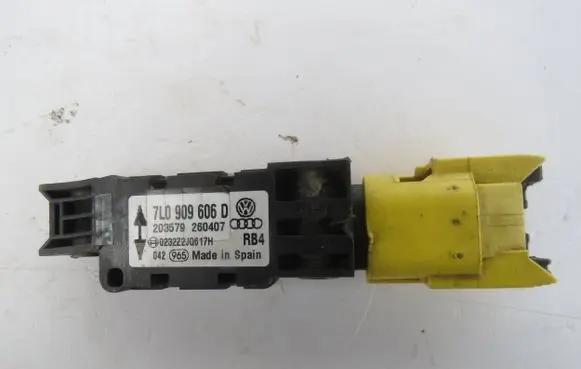 Porsche Cayenne (9PA) Airbag deployment crash/impact sensor 7L0909606D