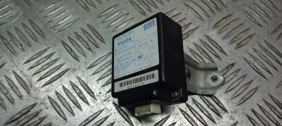 Toyota Yaris Verso Sliding door control unit/module 