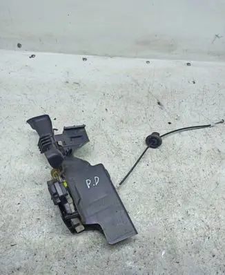 Audi A4 S4 B7 8E 8H Front door lock