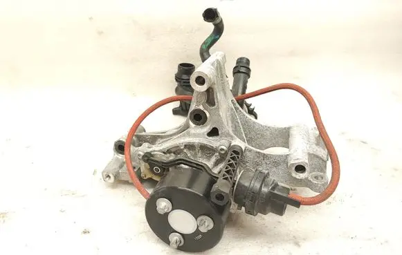 BMW 4 G22 G23 G24 G26 Generator/alternator bracket 8593269