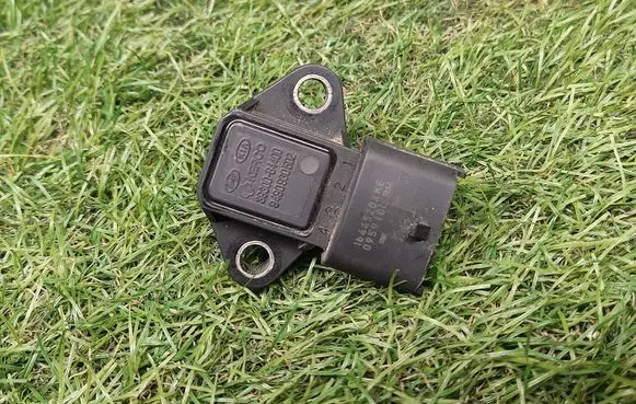 Hyundai Santa Fe Air pressure sensor 3930084400
