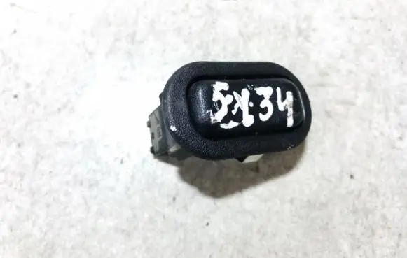 Opel Zafira A Electric window control switch 90561388 13353100