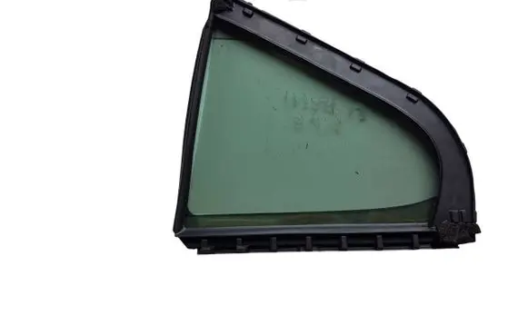 Lexus ES 250 - 300 - 330 Rear vent window glass 43R00014 6818833050 6812333070