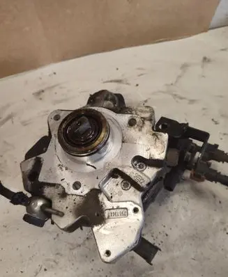 Hyundai Sonata Fuel injection high pressure pump 0445010121