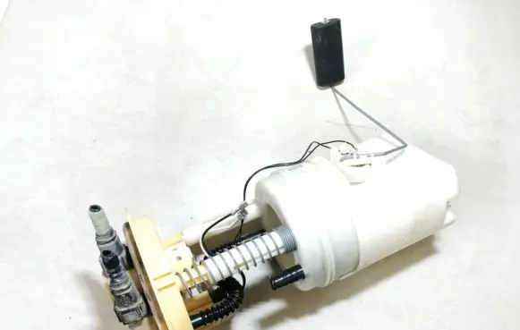 Mitsubishi Colt Fuel level sensor mn135000 a4544700094