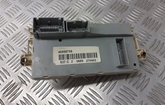 Alfa Romeo 147 Fuse box cover 51711428