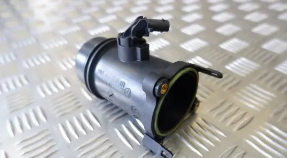 BMW 5 F10 F11 Mass air flow meter 4744639 8519445
