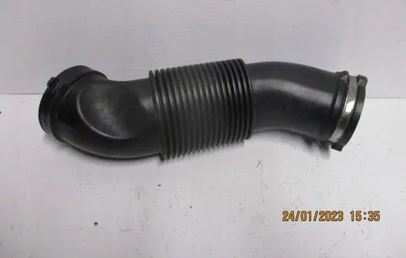 BMW 2 Active Tourer U06 Air intake duct part JPLA9H715AA