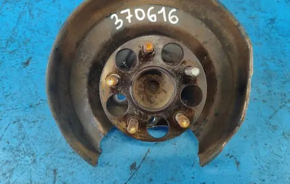 Toyota Prius (XW30) Rear wheel bearing hub 4245047040
