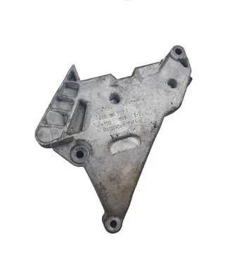Volkswagen PASSAT B6 Engine mounting bracket 03G199207E