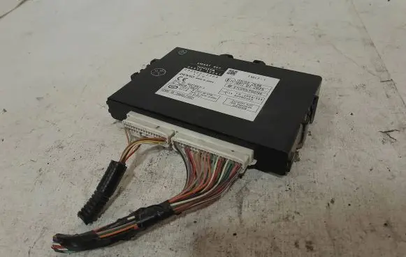 Lexus GS 300 350 430 450H Door central lock control unit/module 8999030041 2325002300