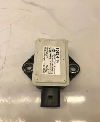 Audi A6 S6 C6 4F ESP acceleration yaw rate sensor 8E0907637B 7003184 0265005618