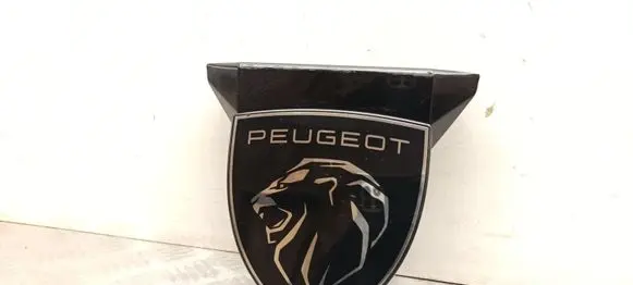 Peugeot 3008 III Manufacturer badge logo/emblem 9847246280