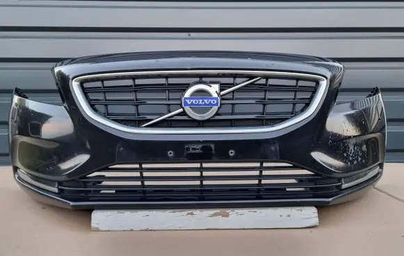 Volvo V40 Front bumper 31283732 zd-wlkp31283732