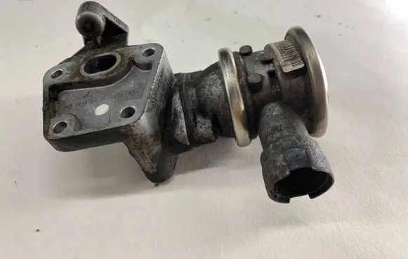 Skoda Octavia Mk2 (1Z) EGR valve 06A131166E 4328558014
