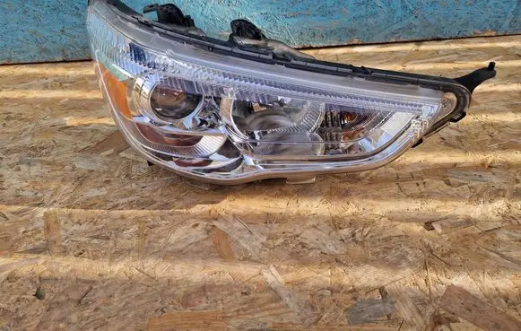 Mitsubishi ASX Headlight/headlamp