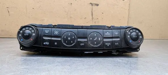 Mercedes-Benz E W211 Climate control unit 2118300390 20860 00022705