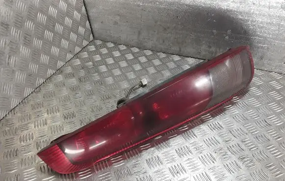 Nissan X-Trail T30 Rear/tail lights