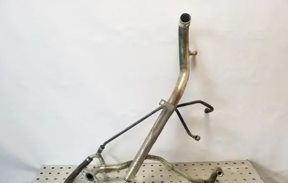 Volvo XC70 Engine coolant pipe/hose
