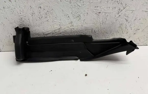 Audi Q3 8U Fender end trim 8U0821169