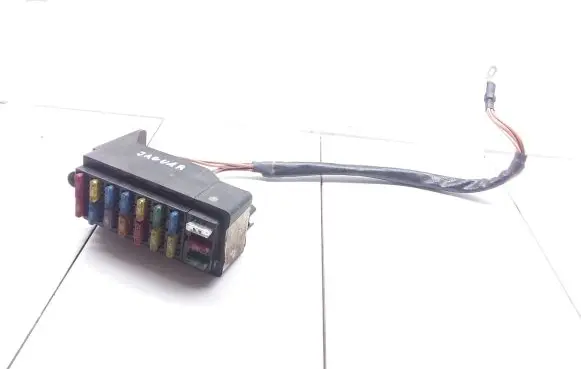Jaguar XJ X40 Fuse module DBC3398 51030035B