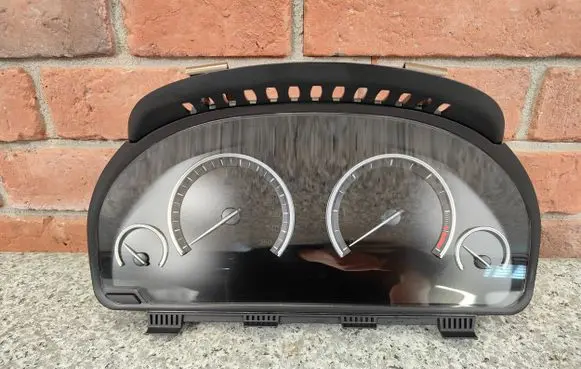 BMW X3 F25 Speedometer (instrument cluster) 9328815