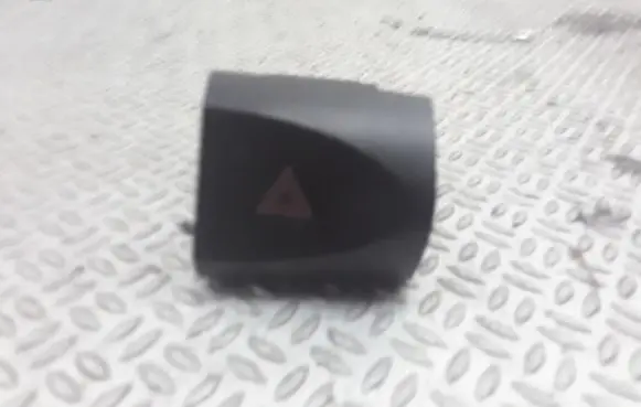 Hyundai Santa Fe Hazard light switch