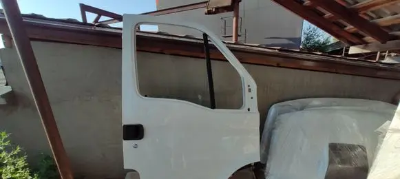Renault Master II Front door 7751474637
