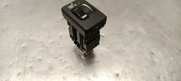 Toyota Avensis T270 Seat heating switch 8475105050