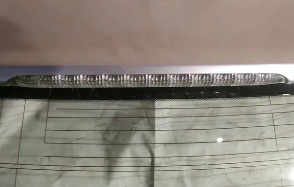Subaru Outback Third/center stoplight