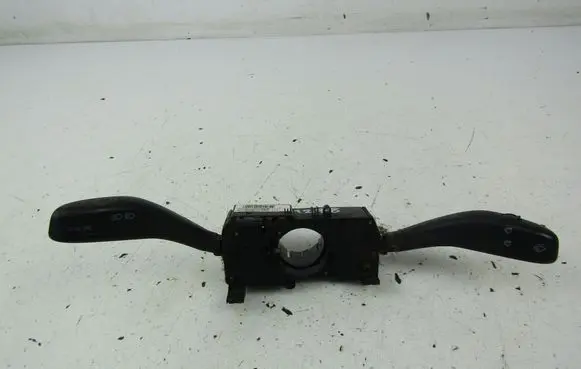 Volkswagen Polo Wiper turn signal indicator stalk/switch 