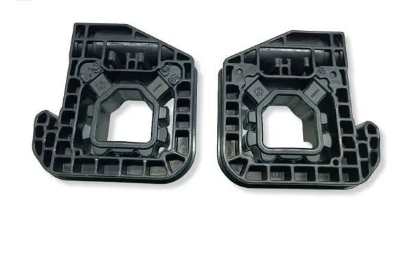 BMW X5 G05 Radiator mount bracket 8642753 8642754 17118642753